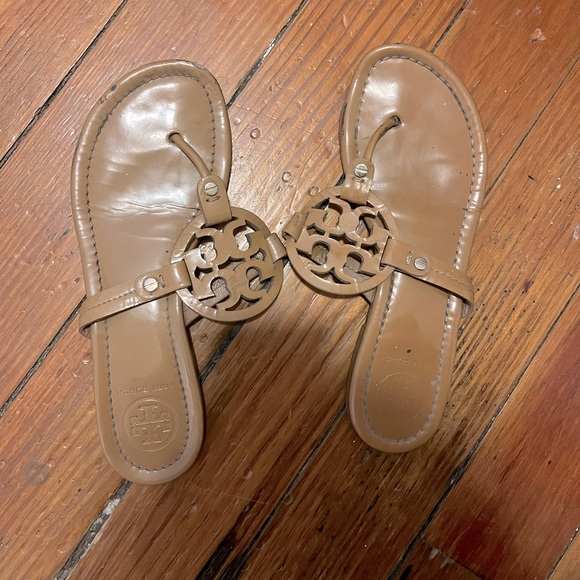 Tory Burch Shoes - Tori Burch Sandals 7.5